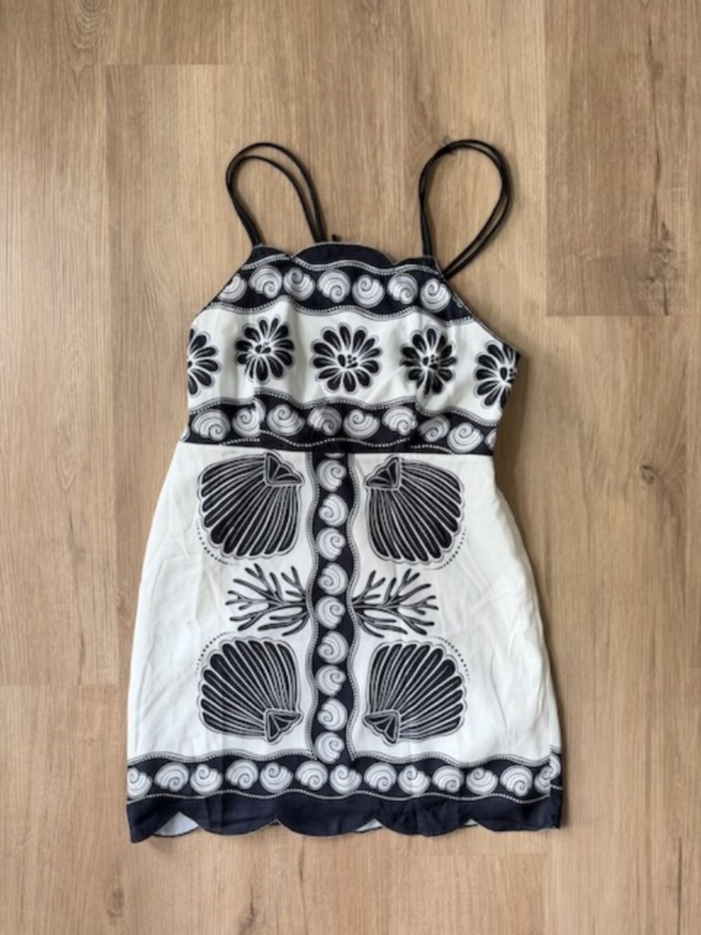 Commense Backless Shell Print Mini Dress L NWT